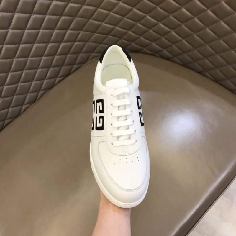 Givenchy Sneakers